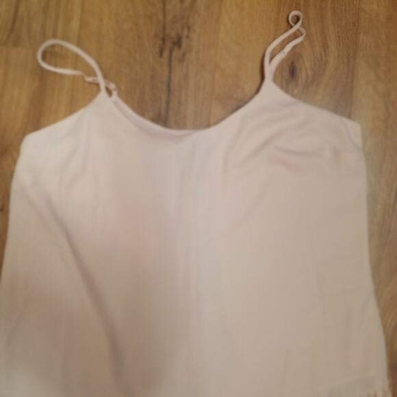 VTG-NWT's-Vince Camuto Sleeveless Fringe Bottom Hem Tank Top Nude Pink Size M - Picture 3 of 12